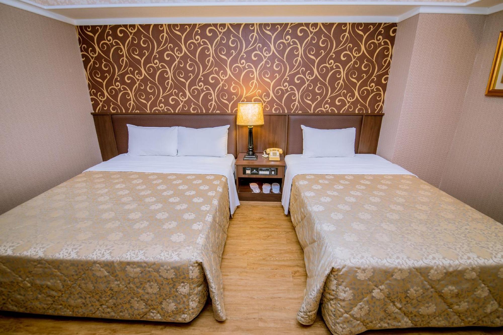 טאיצ'ונג Hamilton Hotel מראה חיצוני תמונה